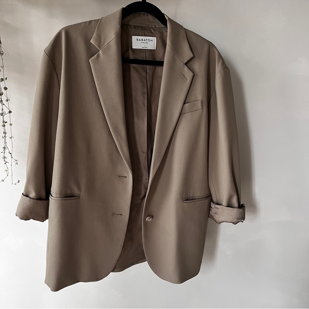 Babaton Agency Blazer and Shorts Set (Taupe)